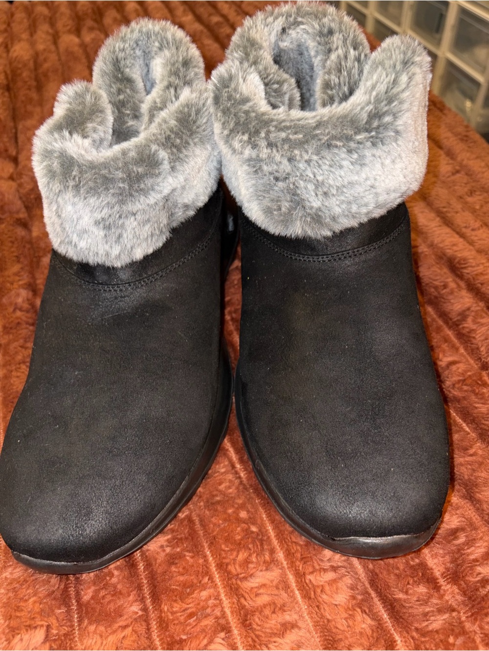 Skechers Black Ankle Boots with Gray Faux-Fur Cuff